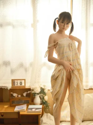 幼水铃衣《晨醒》主题写真：64张全套美图