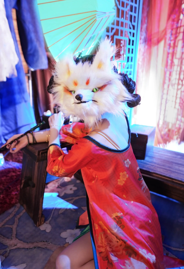 阿包也是兔娘《白蛇起源 宝青坊主》主题写真：9张全套美图
