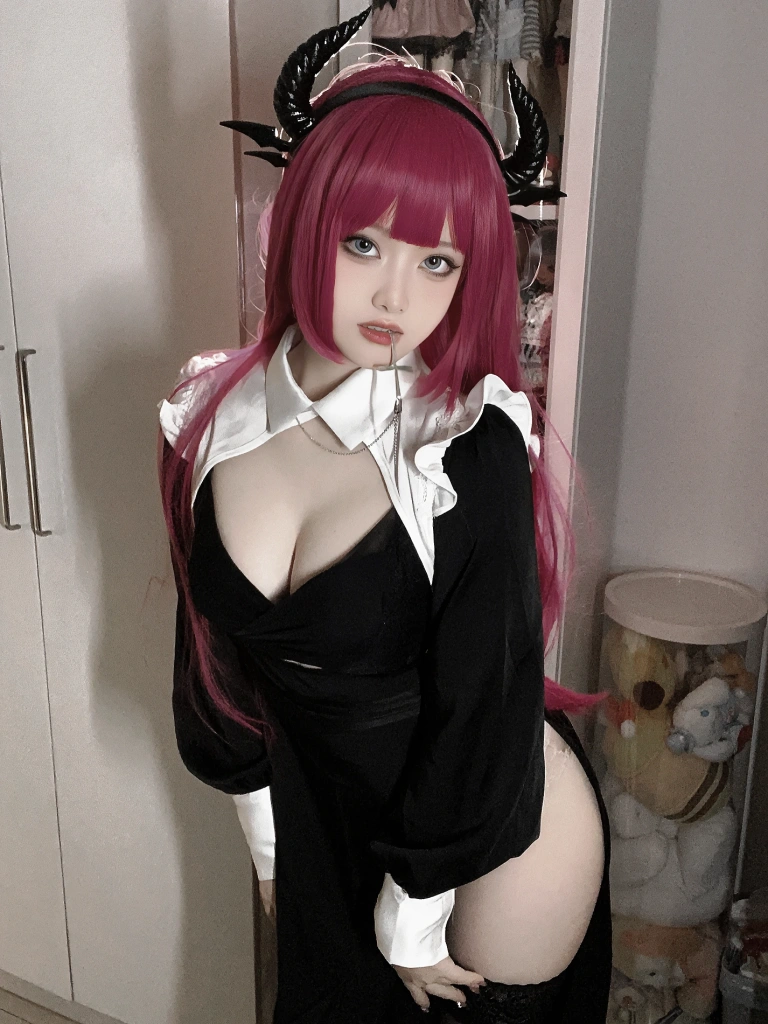 屿鱼《[Patreon] 2024年03月套图会员合集》主题写真：89张全套美图