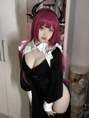 屿鱼《[Patreon] 2024年03月套图会员合集》主题写真：89张全套美图