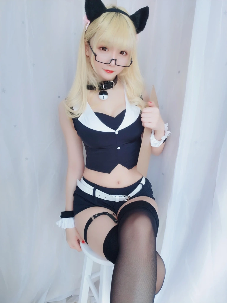 星之迟迟《VOL.5 恶女秘书包》主题写真：59张全套美图