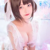 蜜汁猫裘《粉色私房》主题写真：14张全套美图
