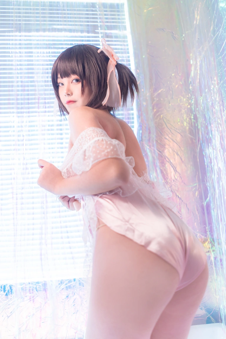蜜汁猫裘《粉色私房》主题写真：14张全套美图