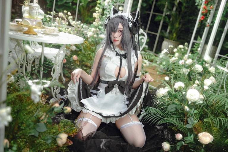 宮本桜《奥古斯特 女仆装》主题写真：20张全套美图