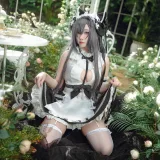 宮本桜《奥古斯特 女仆装》主题写真：20张全套美图