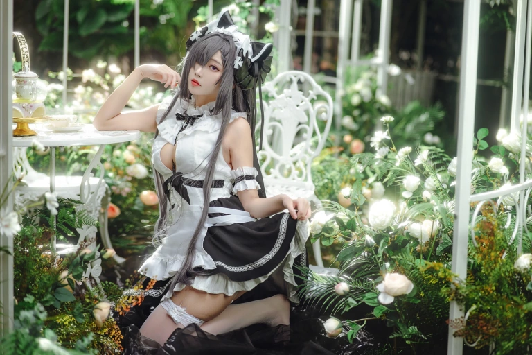 宮本桜《奥古斯特 女仆装》主题写真：20张全套美图