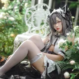 宮本桜《奥古斯特 女仆装》主题写真：20张全套美图