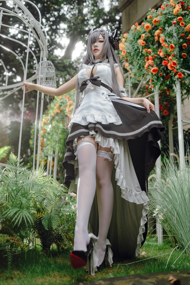 宮本桜《奥古斯特 女仆装》主题写真：20张全套美图