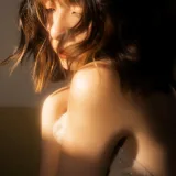 清青琴玖《夏夜晚风》主题写真：21张全套美图