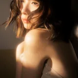 清青琴玖《夏夜晚风》主题写真：21张全套美图