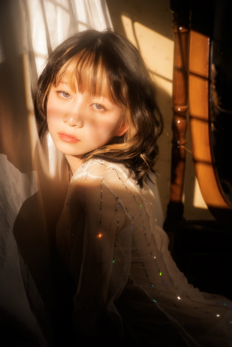 清青琴玖《夏夜晚风》主题写真：21张全套美图