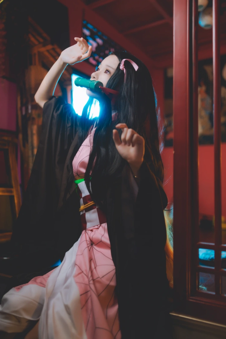桜桃喵《鬼灭之刃 灶门祢豆子》主题写真：21张全套美图