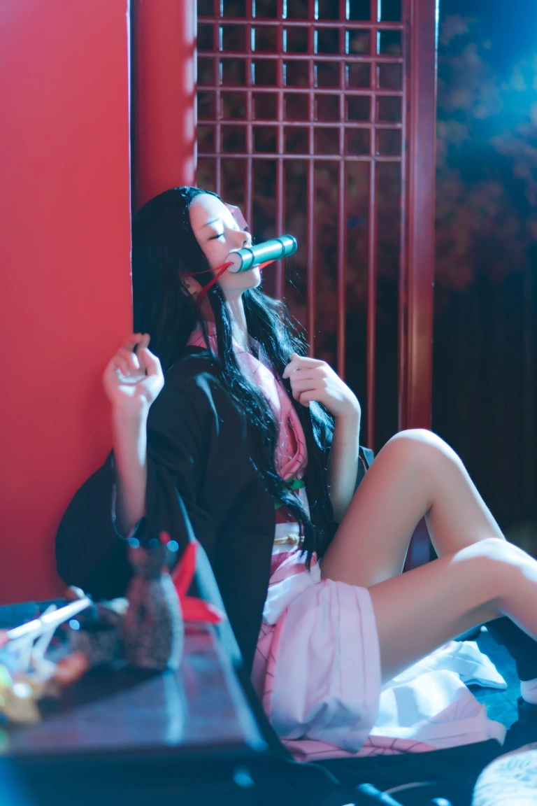 桜桃喵《鬼灭之刃 灶门祢豆子》主题写真：21张全套美图