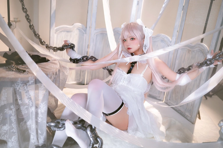 伊喵君《初音酱》主题写真：21张全套美图