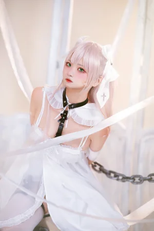伊喵君《初音酱》主题写真：21张全套美图