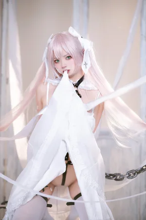 伊喵君《初音酱》主题写真：21张全套美图