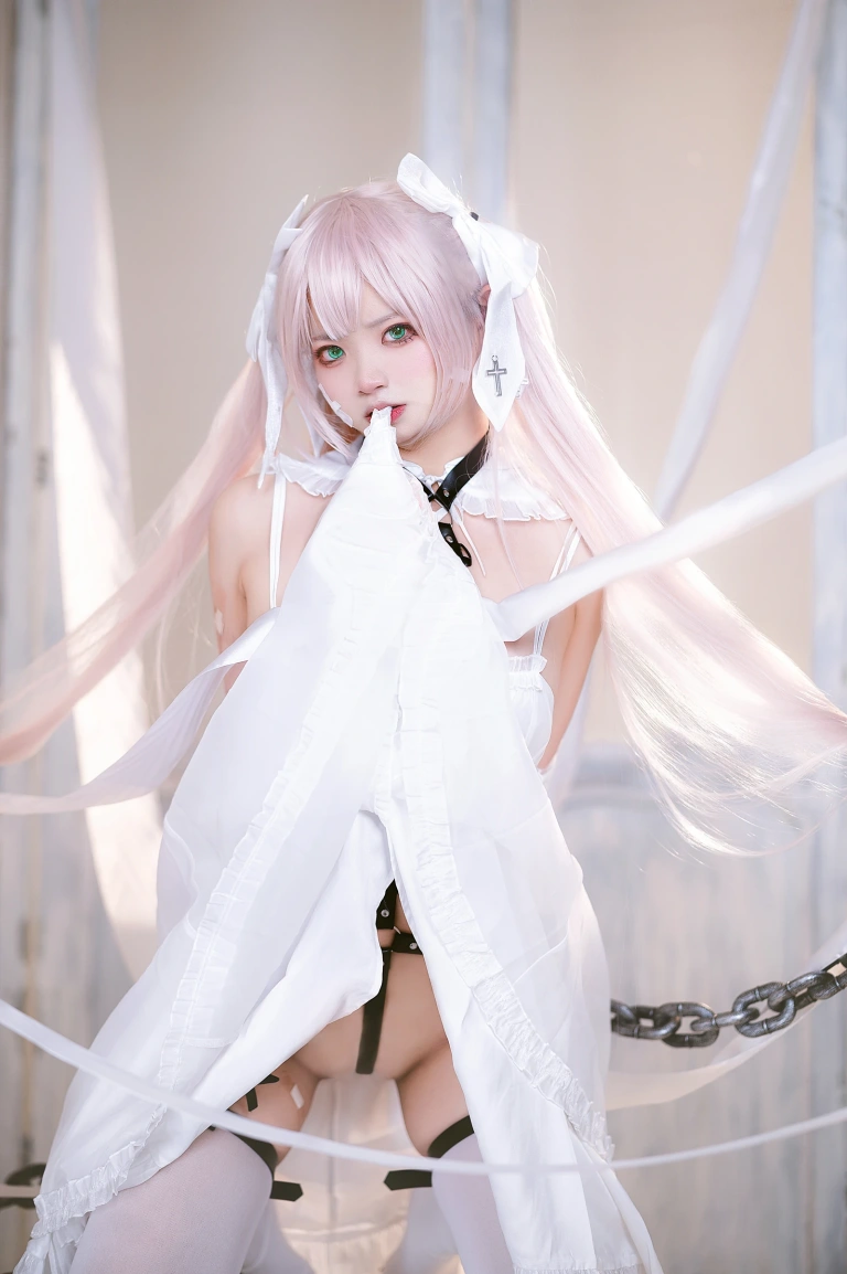 伊喵君《初音酱》主题写真：21张全套美图