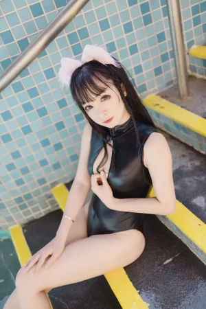 九九八《最爱泳装》主题写真：22张全套美图