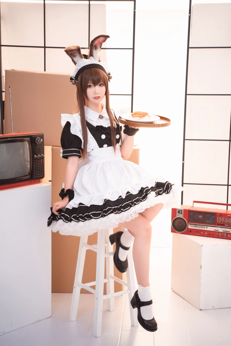 面饼仙儿《阿米驴女仆》主题写真：23张全套美图