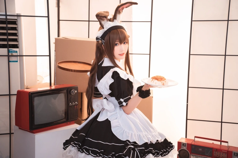 面饼仙儿《阿米驴女仆》主题写真：23张全套美图