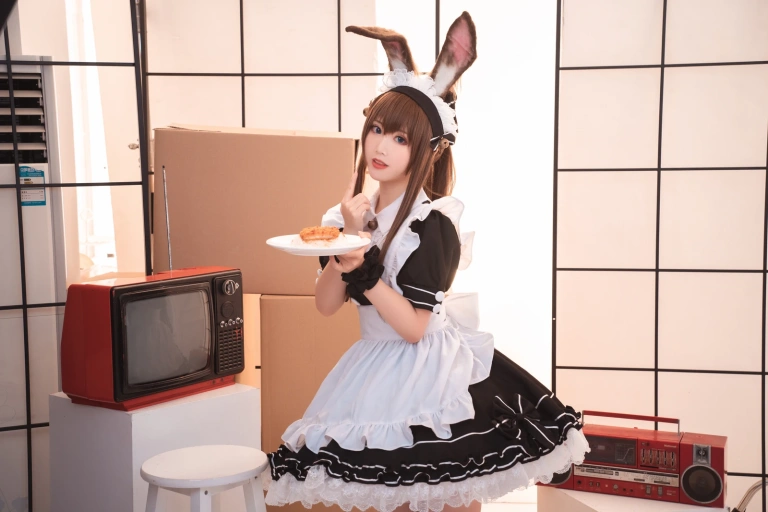 面饼仙儿《阿米驴女仆》主题写真：23张全套美图