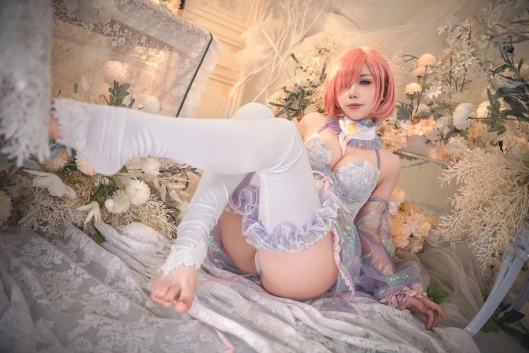 一北亦北《玛修同人服》主题写真：24张全套美图