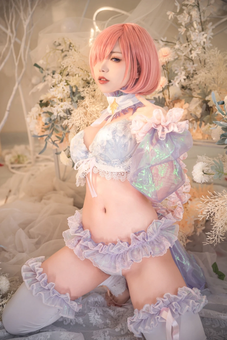 一北亦北《玛修同人服》主题写真：24张全套美图