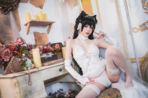 可可老师《爱宕白花誓言》主题写真：25张全套美图
