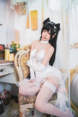 可可老师《爱宕白花誓言》主题写真：25张全套美图