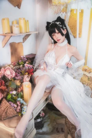 可可老师《爱宕白花誓言》主题写真：25张全套美图