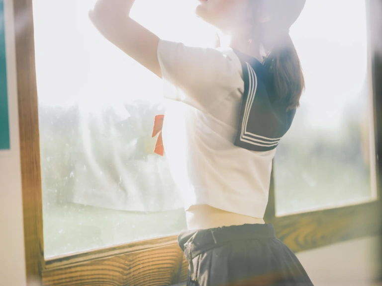 河豚抚子《那年喜欢的女孩 _ 其二》主题写真：25张全套美图