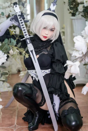 白烨《黑白2B》主题写真：131张全套美图