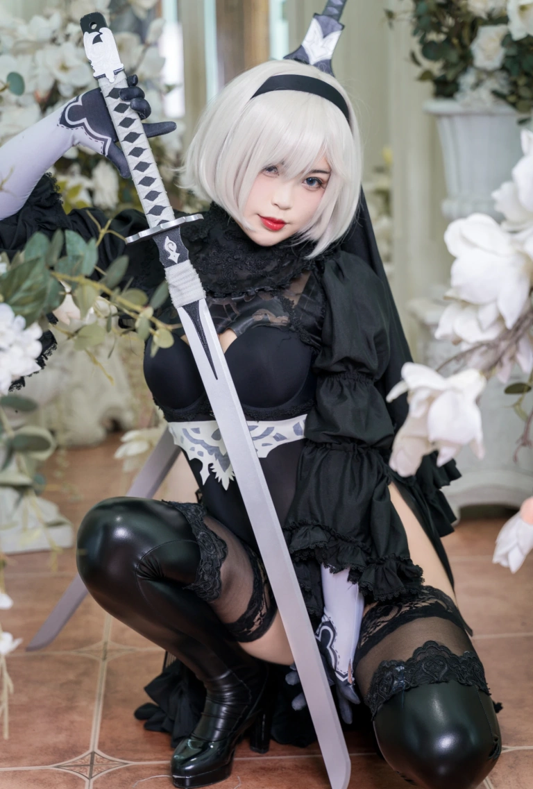 白烨《黑白2B》主题写真：131张全套美图