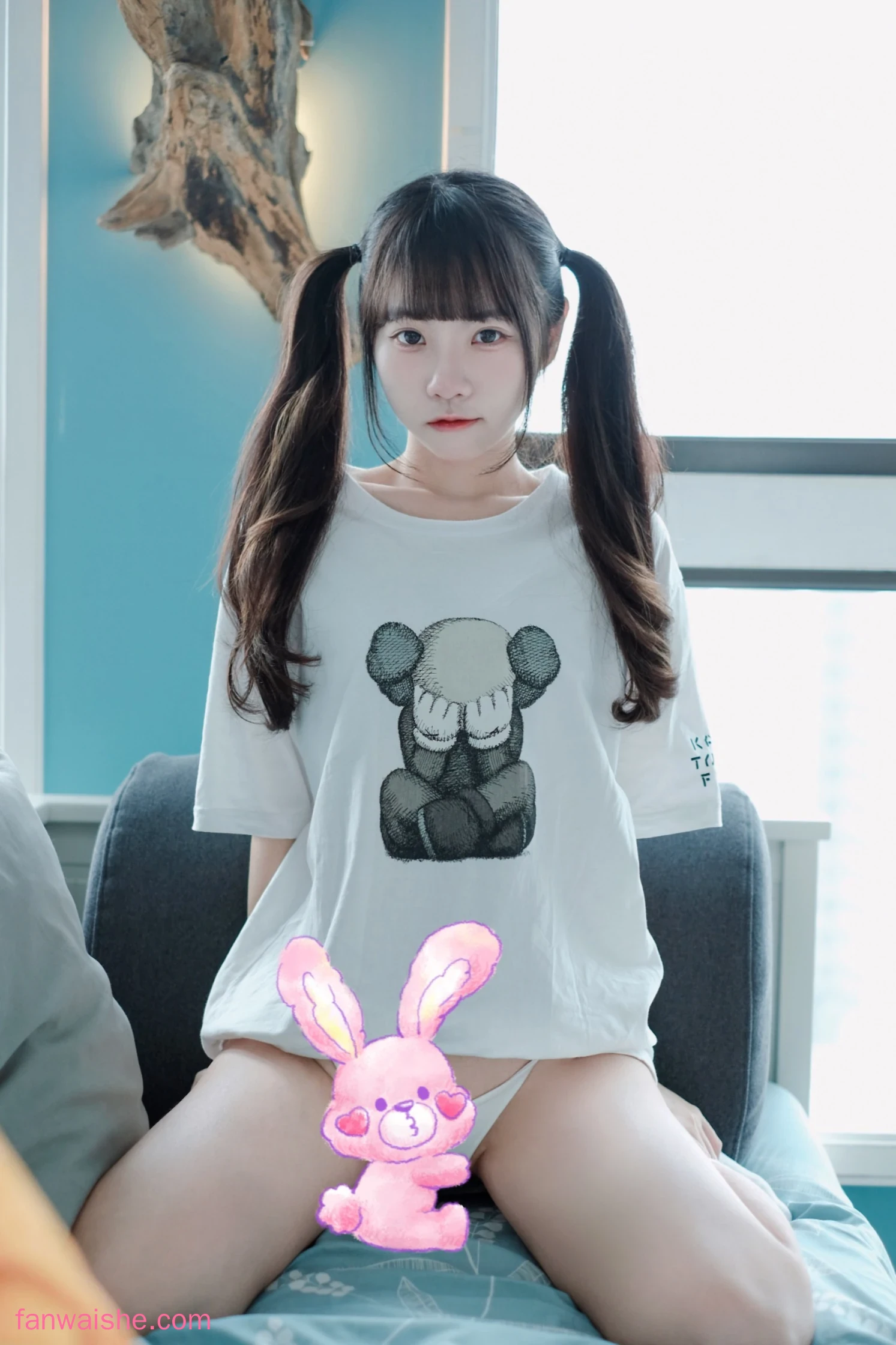 可可小白兔 可可小白兔 NO.006 - 捕獲一隻沒穿褲褲の小白兔🐰