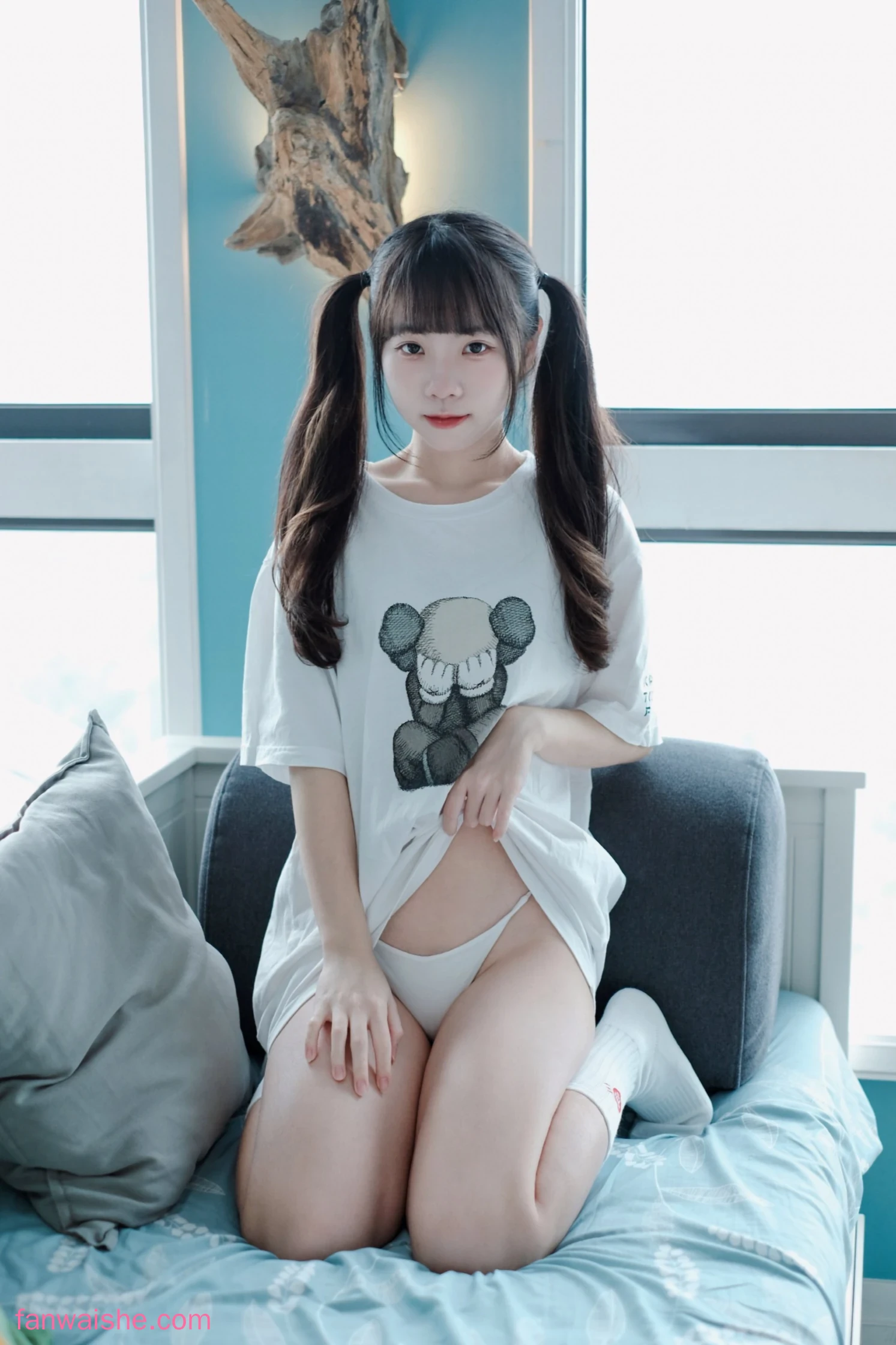 可可小白兔 可可小白兔 NO.006 - 捕獲一隻沒穿褲褲の小白兔🐰