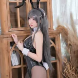 焖焖碳《麻衣学姐兔女郎》主题写真：32张全套美图