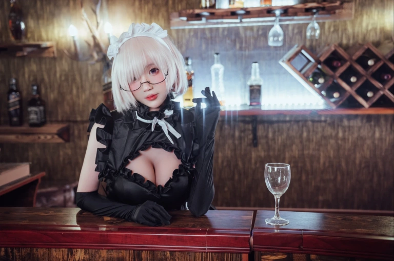 西园寺南歌《玛修女仆》主题写真：35张全套美图