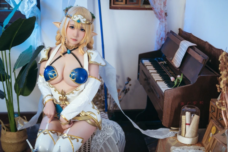 是本末末《精灵村》主题写真：38张全套美图