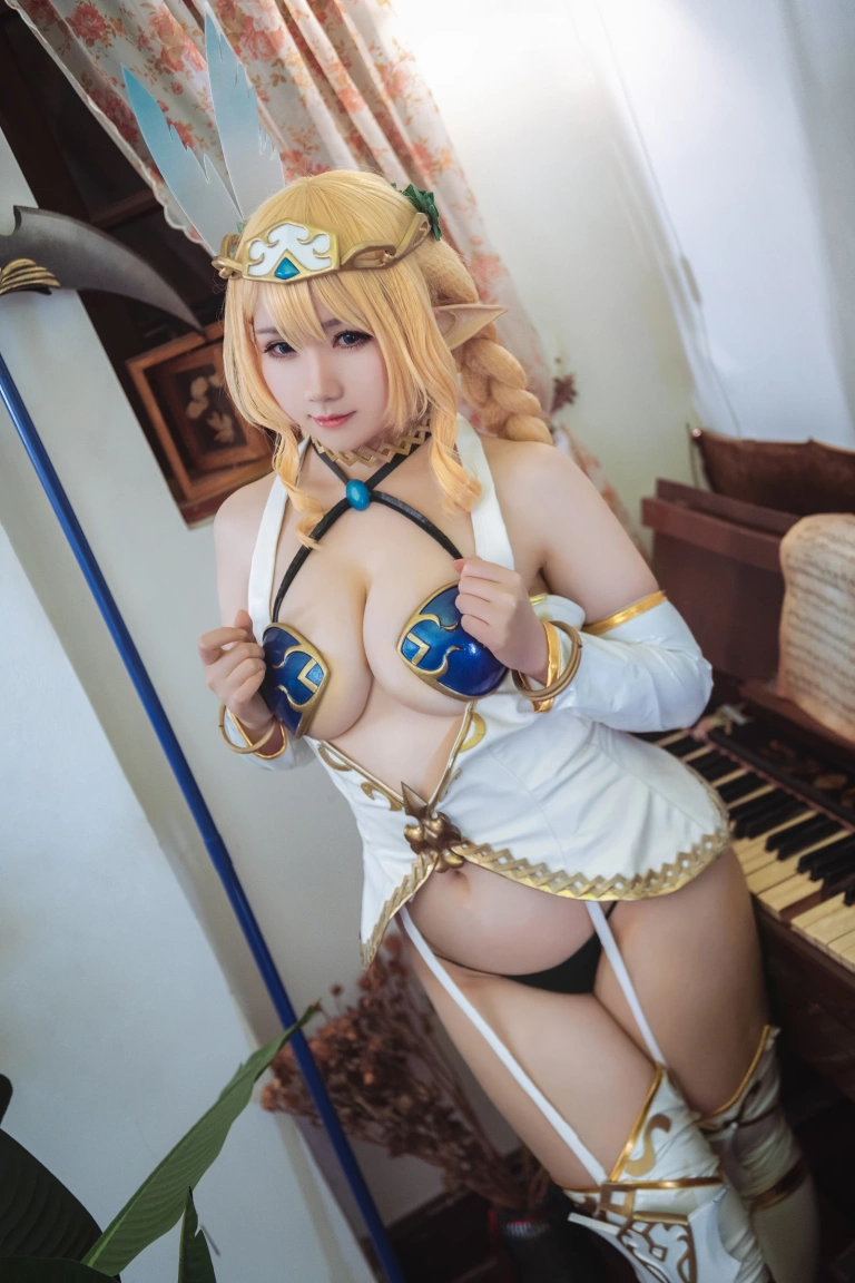是本末末《精灵村》主题写真：38张全套美图