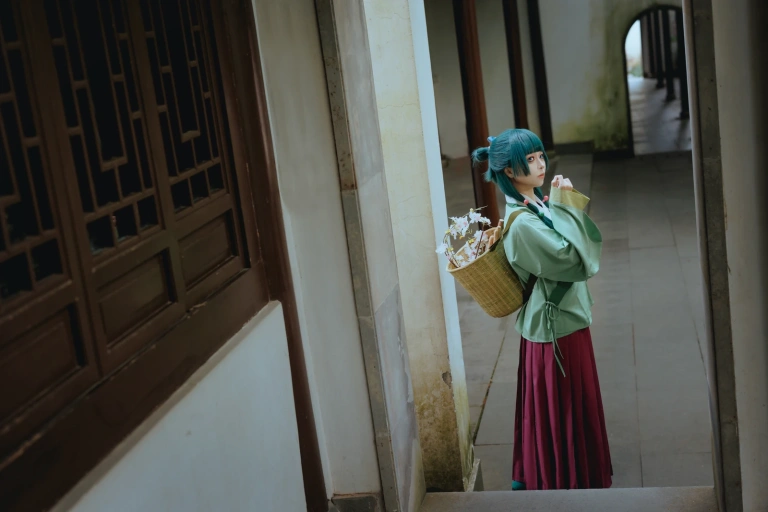 矢量鱼《药屋少女的呢喃 猫猫》主题写真：52张全套美图