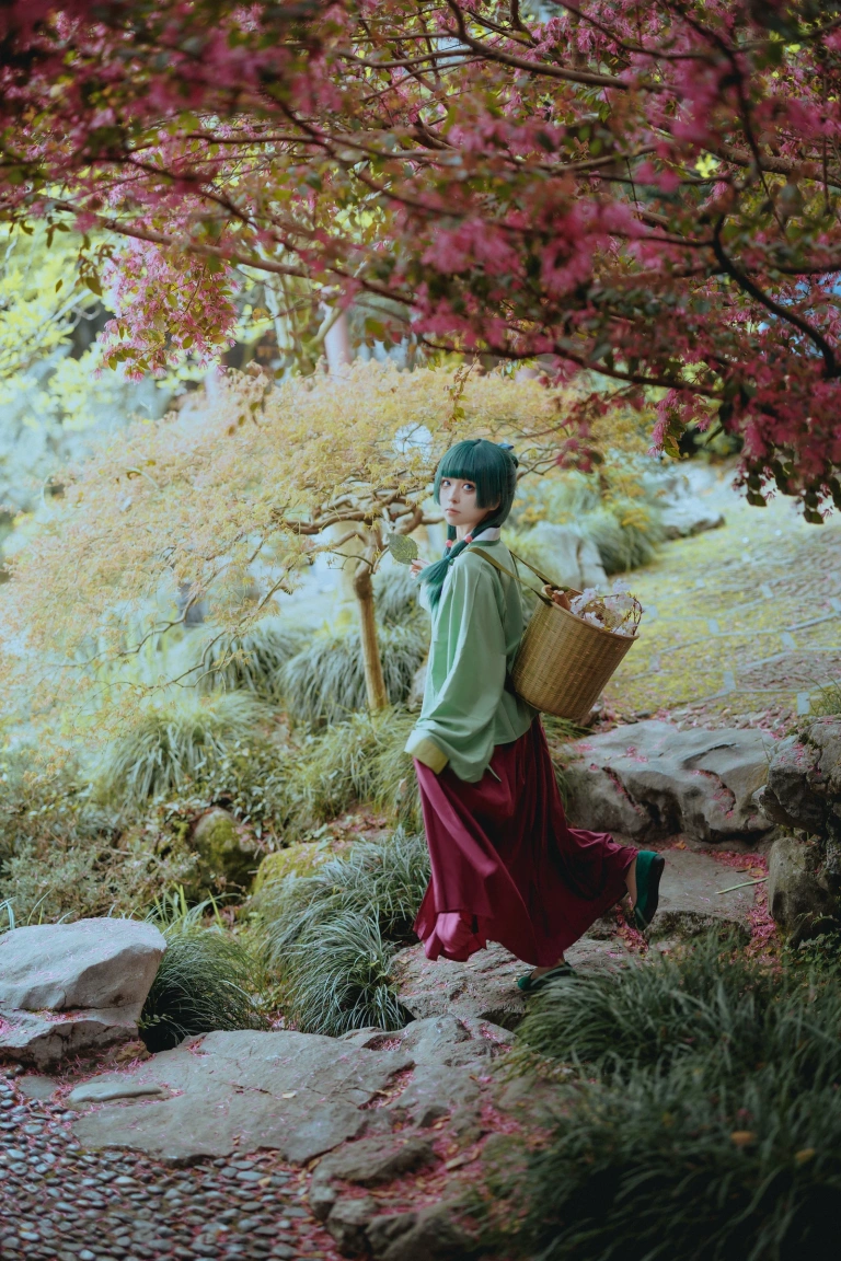矢量鱼《药屋少女的呢喃 猫猫》主题写真：52张全套美图