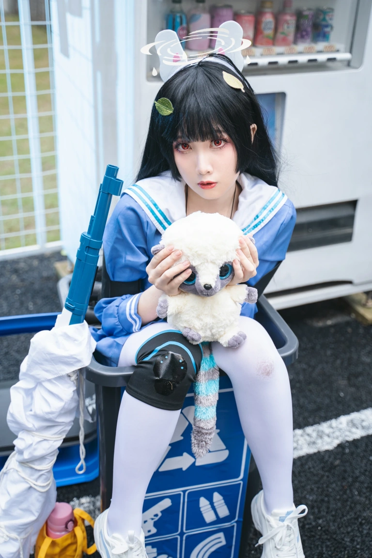 小和甜酒《霞沢美游》主题写真：82张全套美图