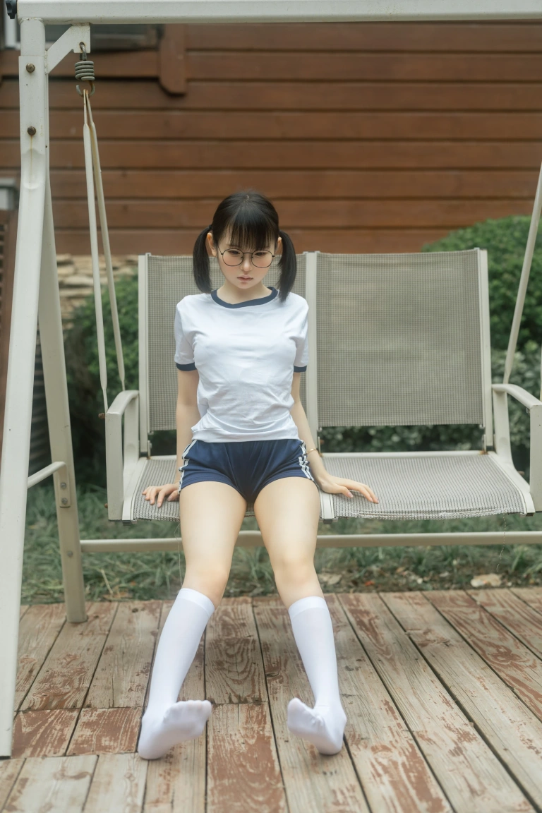 幼水铃衣《温泉体操服》主题写真：85张全套美图
