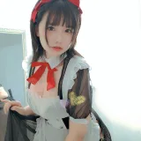 阿半今天很开心《女仆》主题写真：9张全套美图
