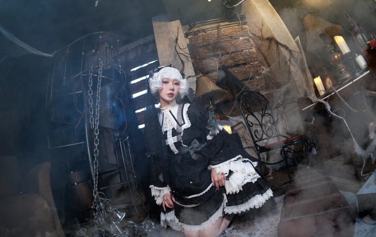 阿包也是兔娘《小裙子 夜之钢琴曲》主题写真：9张全套美图