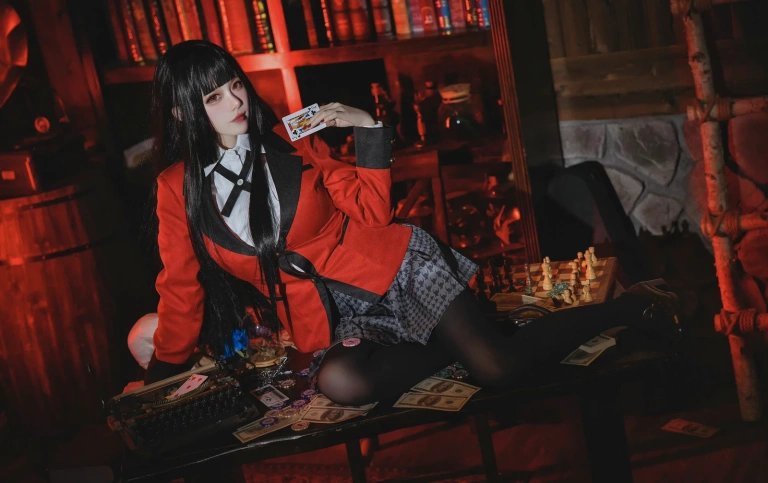 凛子酱《蛇喰梦子》主题写真：9张全套美图