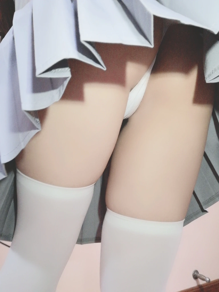 芋圆侑子《白丝jk》主题写真：72张全套美图，含8个视频