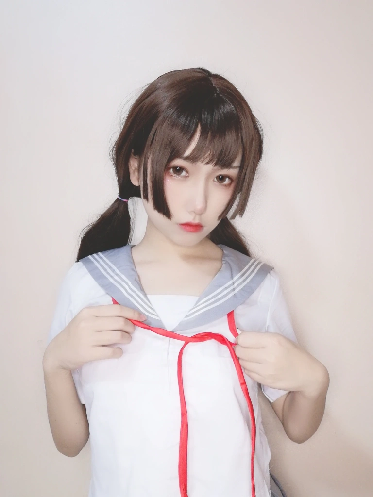 芋圆侑子《白丝jk》主题写真：72张全套美图，含8个视频
