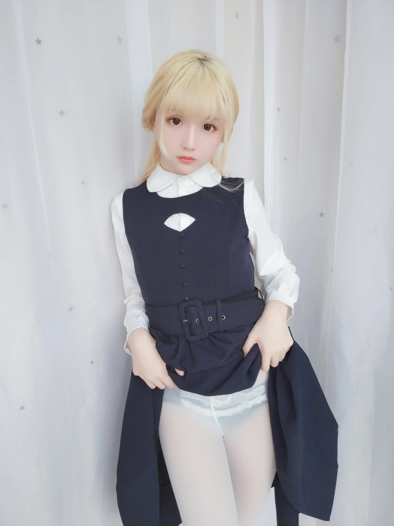 星之迟迟《VOL.6 假日快乐包》主题写真：63张全套美图
