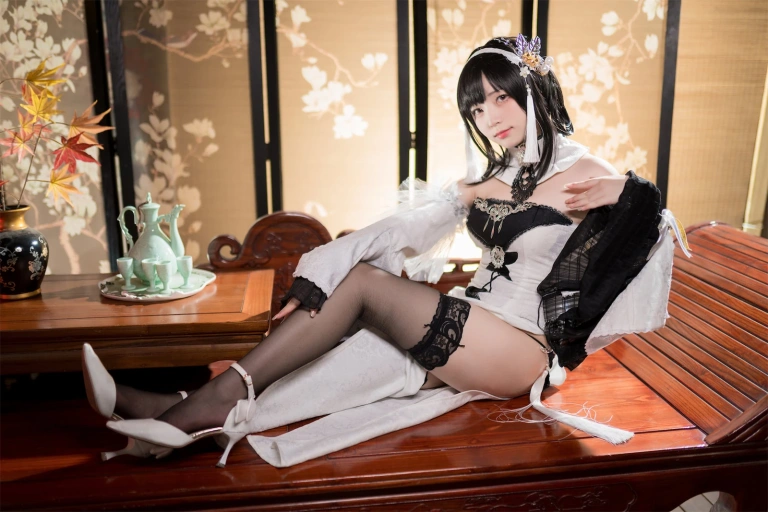 花铃《镇海》主题写真：109张全套美图